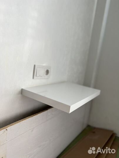 Полочки прикроватные