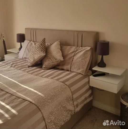 Тумба прикроватная подвесная