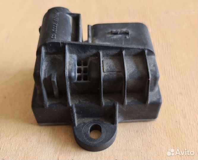 Блок накала свечей Mercedes OM651