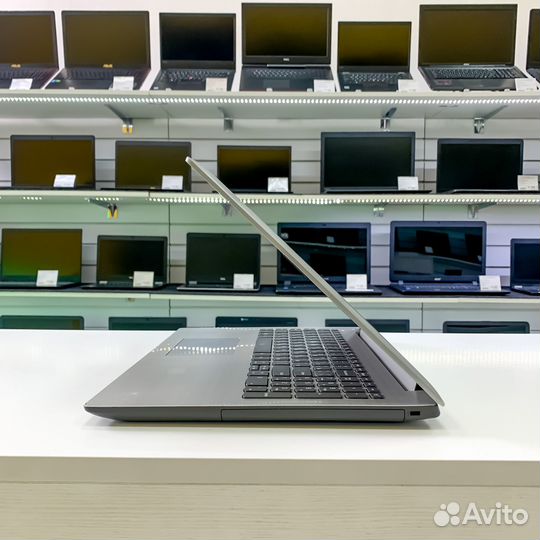 Ноутбук Lenovo 8RAM/SSD