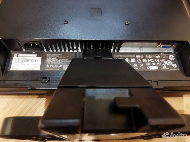 Монитор HP LE1901w, 1440x900, 76 Гц 19