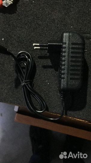 Зарядное устройство