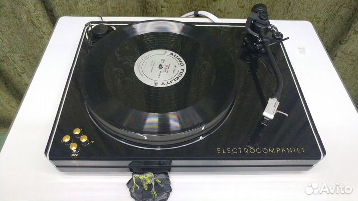 Виниловый проигрыватель Electrocompaniet ECG - 1