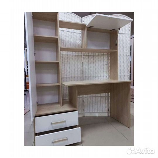 Новый письменный стол, рабочий уголок