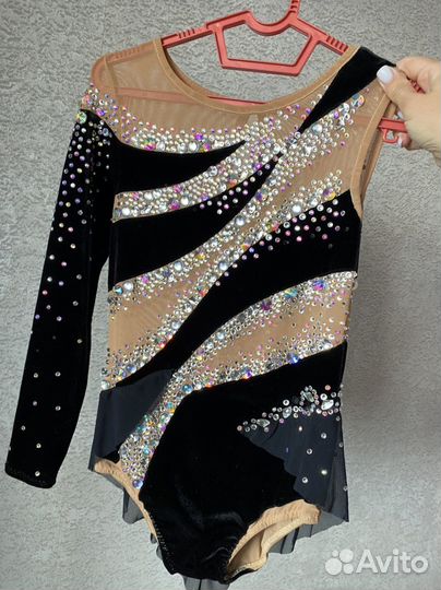 Продаётся купальник для художественной гимнастики