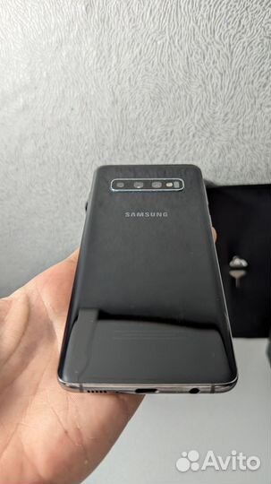 Samsung Galaxy S10, 8/128 ГБ