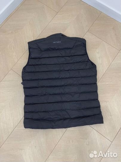 Жилетка Arcteryx Cerium Lt Vest