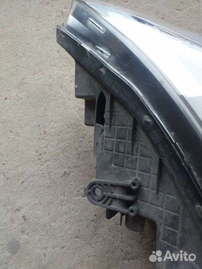 Фара правая Kia Cerato 3 галоген дефект