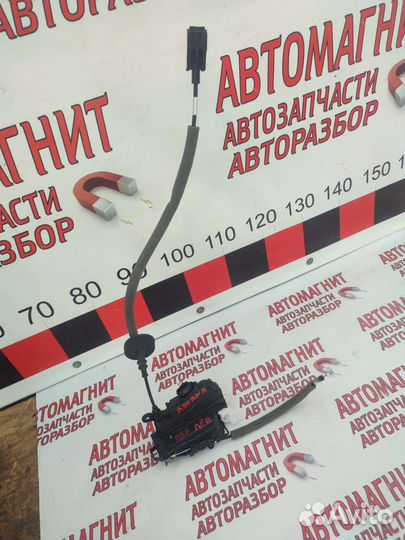 Замок передний левый Renault Arkana