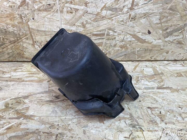 Крепление противотуманной фары Toyota Land Cruiser