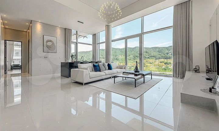 3-к. апартаменты, 125 м², 2/6 эт.