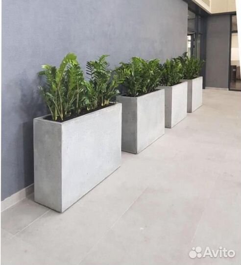 Кашпо из архитектурного бетона