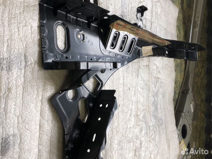 Усилитель крыла переднего левого Infiniti G35 G37