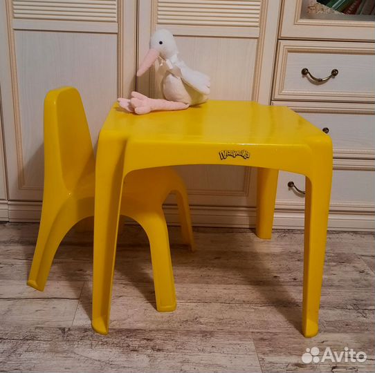 Детский стол и стул пластишка. Бронь