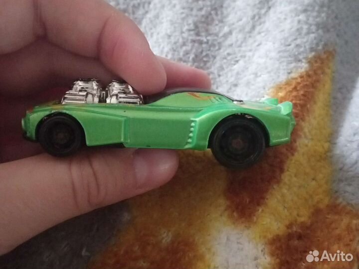 Hot wheels машинка