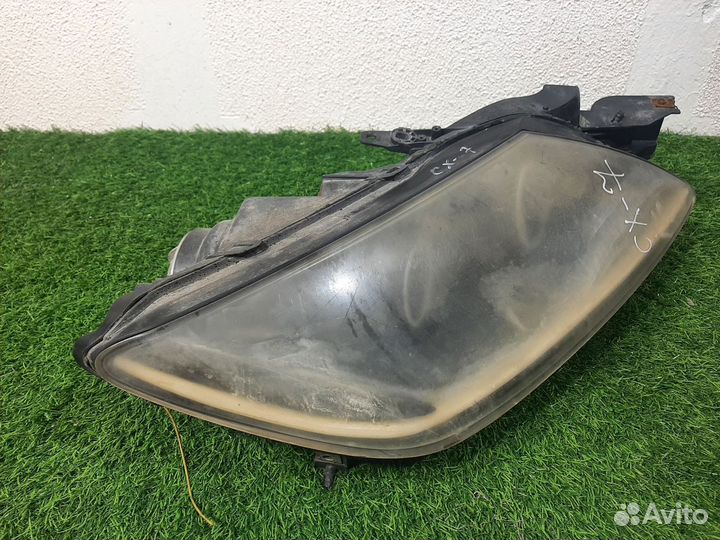 В наличии: Фара правая Mazda CX-7