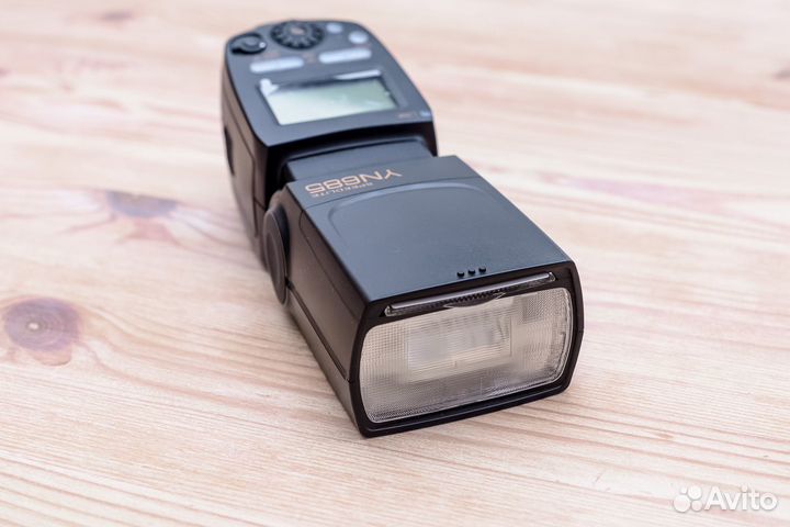 Вспышка YongNuo Speedlite YN685 для Nikon