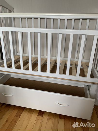 Детская кроватка