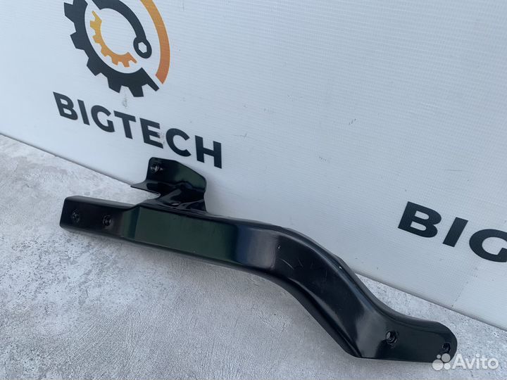 Кронштейн крепления фары Mercedes A2216200491