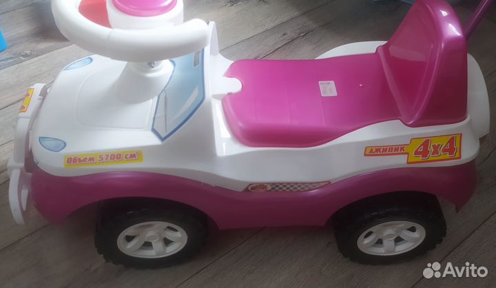 Машинка каталка толокар