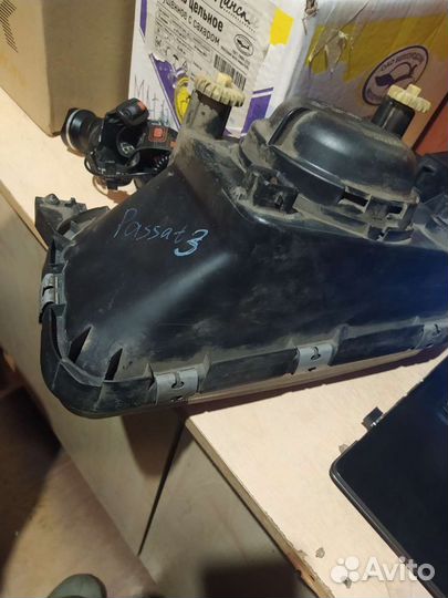 Фара правая passat b3