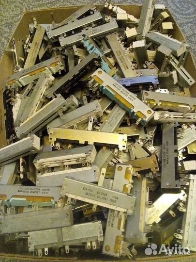 Переменный резистор ползунковый