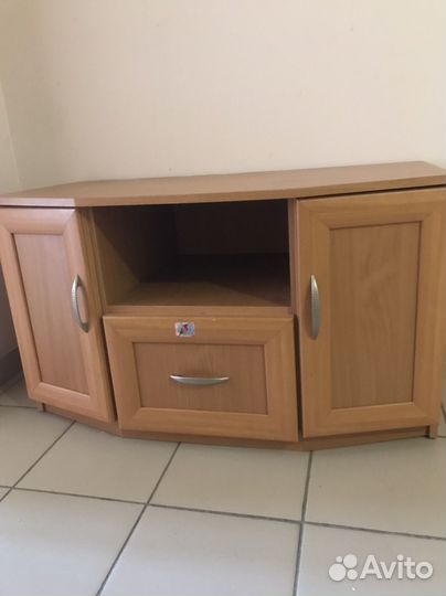 Тумба под телевизор