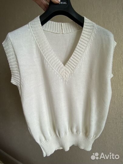 Жилет базовый, белый, размер S