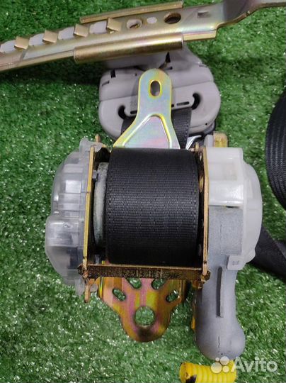 Ремень безопасности передний левый Lexus RX300 (M