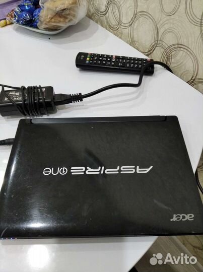 Нетбук Acer aspire one