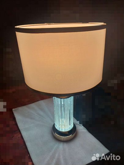 Лампа настольная