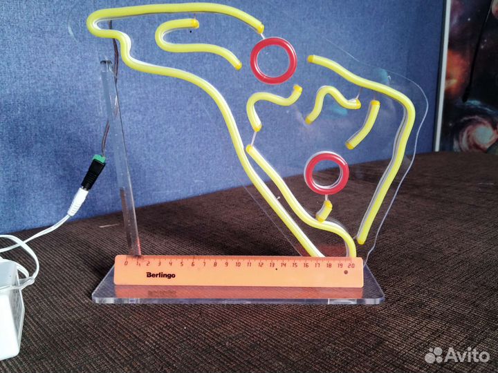 Неоновая вывеска готовая