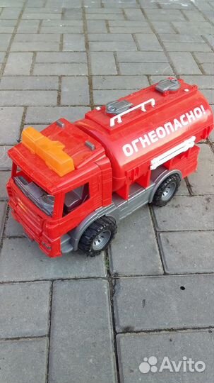 Продам детские машинки