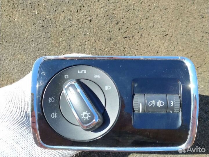 Блок переключения света skoda superb 2008 года