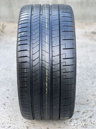 Pirelli P Zero PZ4 315/35 R20