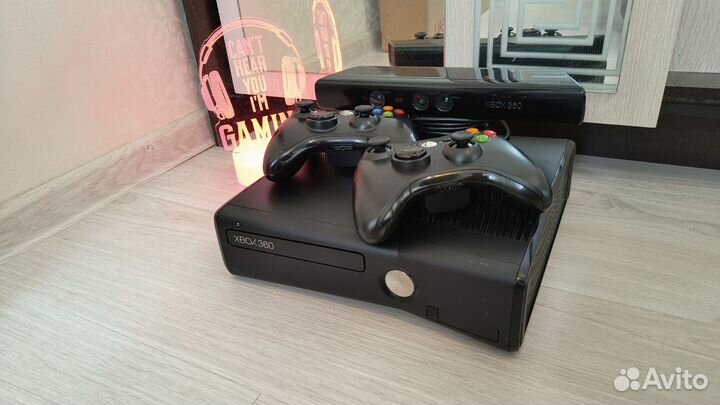 Xbox 360 250gb 35 игр полный комплект