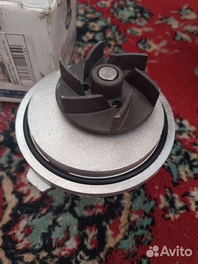 Насос водяной помпа dolz