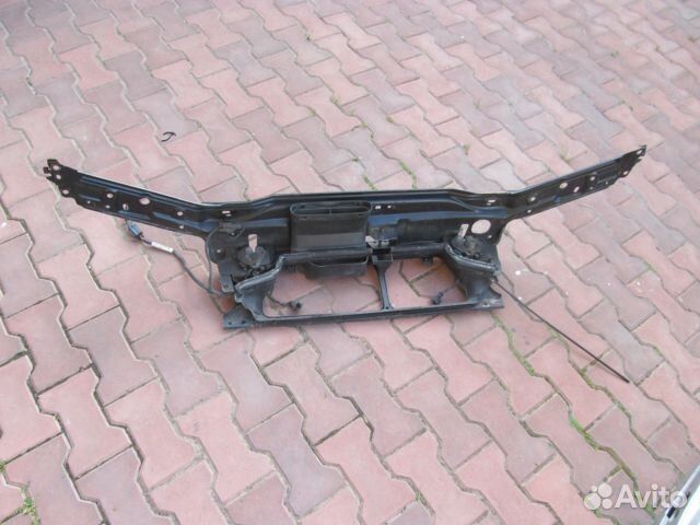 Панель передняя (телевизор) Volvo S60 2000-2009