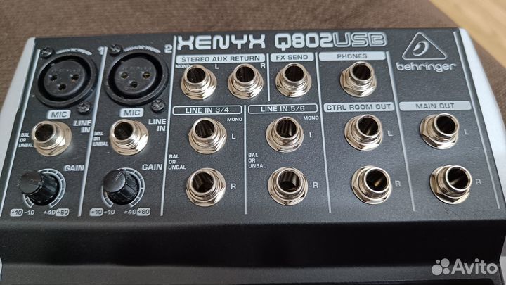 Behringer xenyx q802usb
