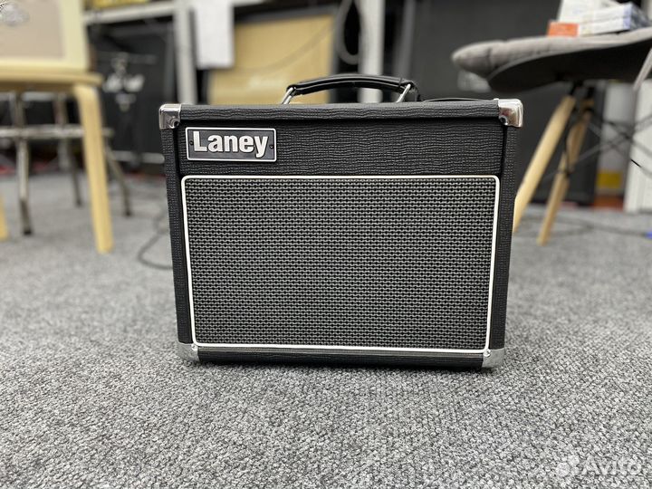 Ламповый комбоусилитель Laney VC15-110