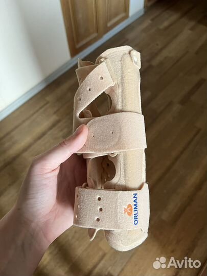 Бандаж на лучезапястный сустав