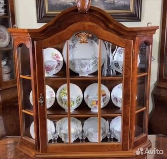 Навесная витрина винтаж