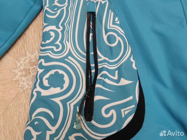 Горнолыжная куртка 42размер