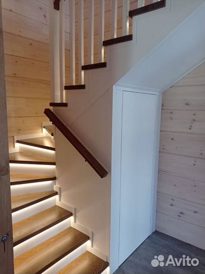 Деревянная лестница