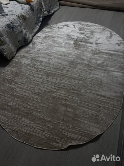 Шелковистый ковер