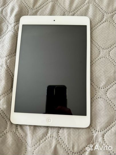 Планшет Apple iPad mini 16Gb Wi-Fi