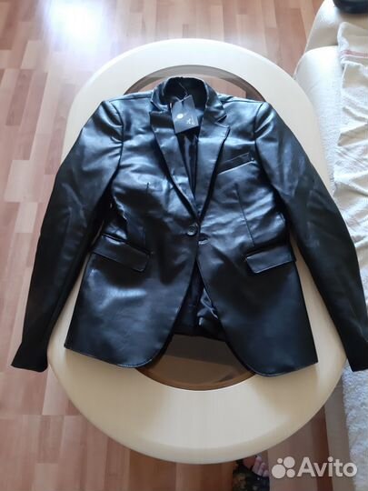 Кожаный пиджак