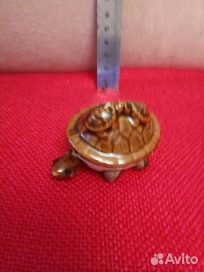 Статуэтка черепахи