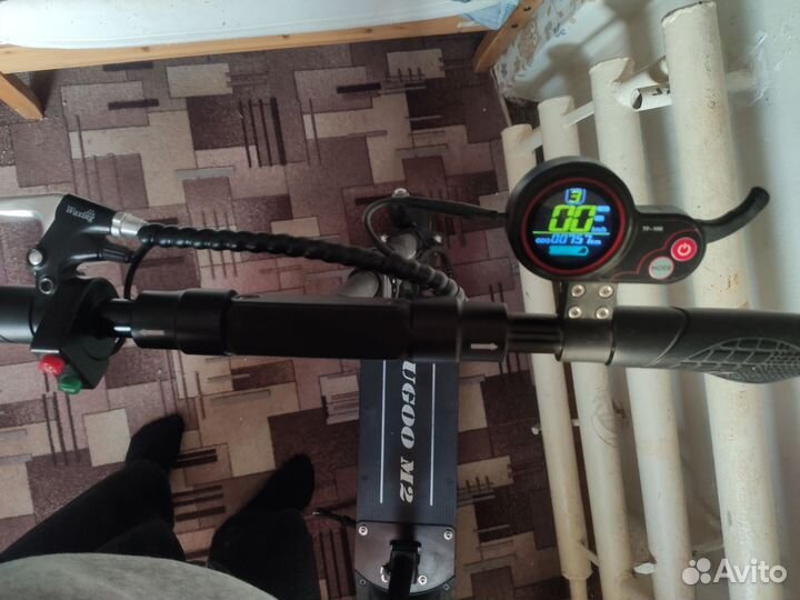 Электрический самокат с сиденьем