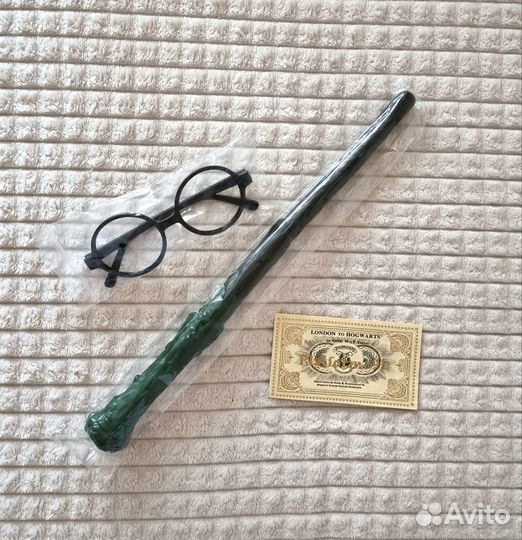 Волшебная палочка гарри поттера, очки, билет